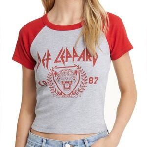 Women's Shirts | Def Leppard Colorblock Votton T- Shirt | NWT | Women's | M| Top